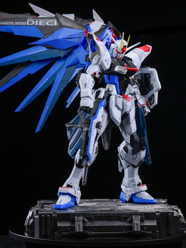 Mô hình Schildwache Studio - Freedom Gundam